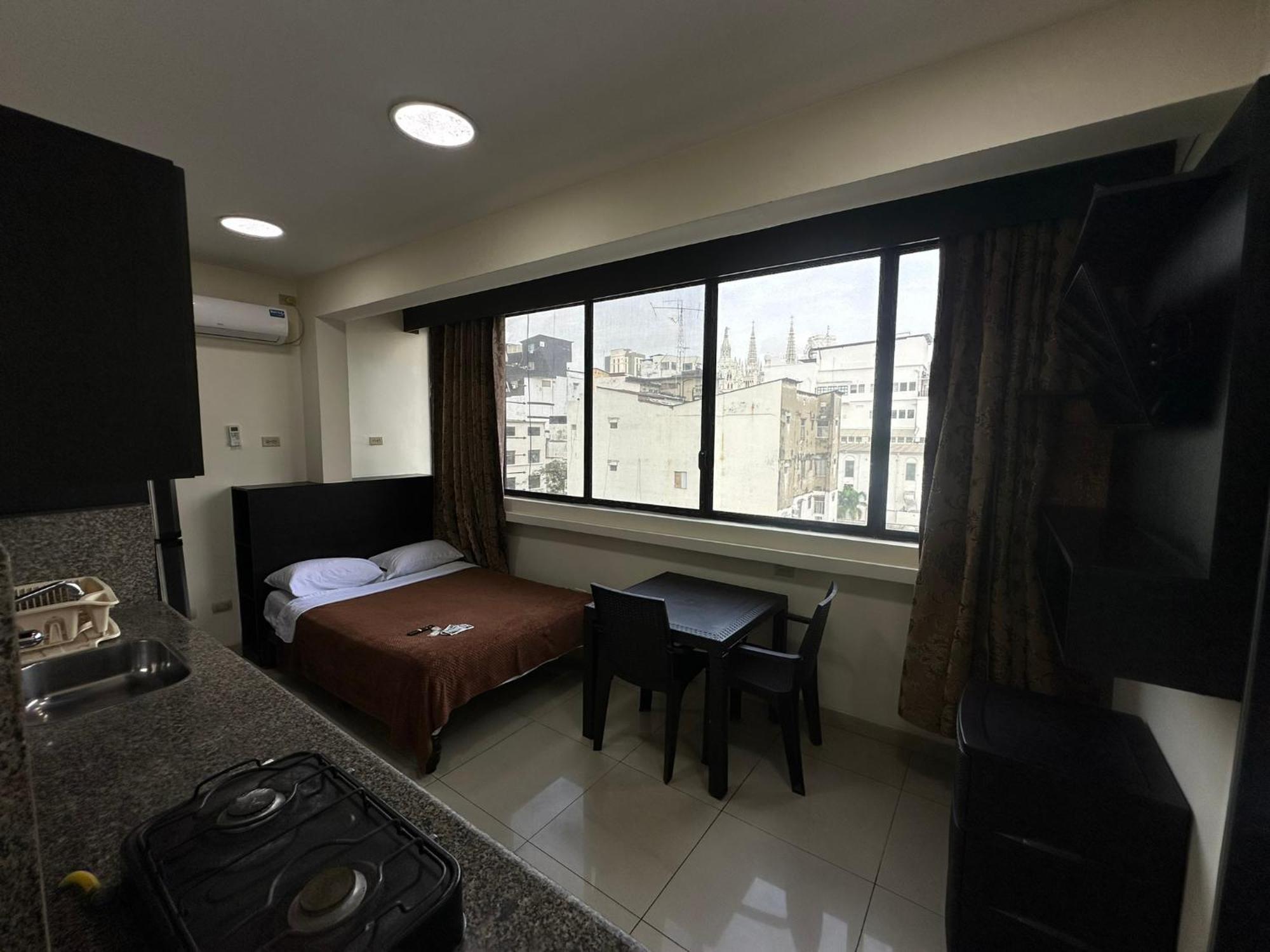 Residencia Terreros Apartment กวายากิล ภายนอก รูปภาพ