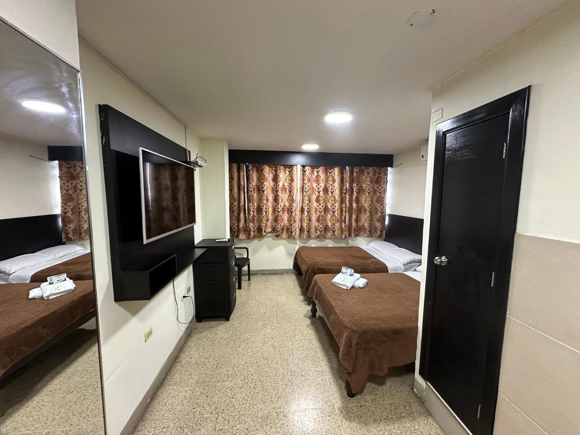 Residencia Terreros Apartment กวายากิล ภายนอก รูปภาพ